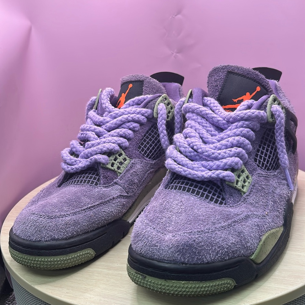 PREOWNED Jordan 4 canyon purple - Size: 9